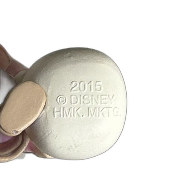 Doc McStuffins and Chilly Disney Hallmark Keepsake Ornament 2015 - Picture 2 of 4